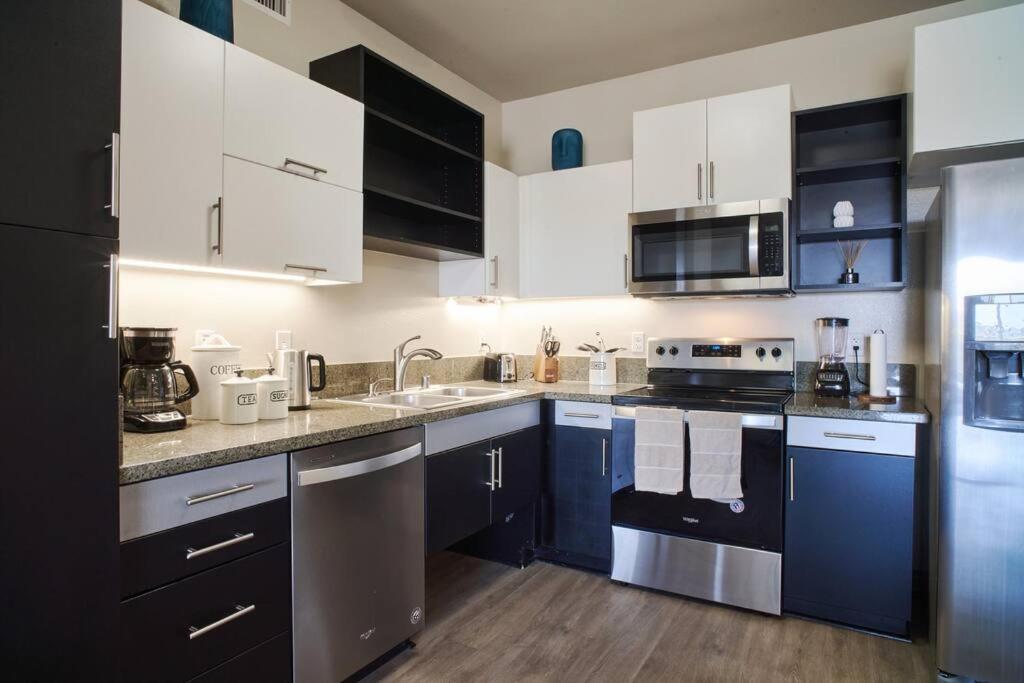 Blue Marina Views Floor Unit 2bd 2ba Apartamento *